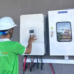 Tủ điện năng lượng mặt trời Hybrid 3 Pha
