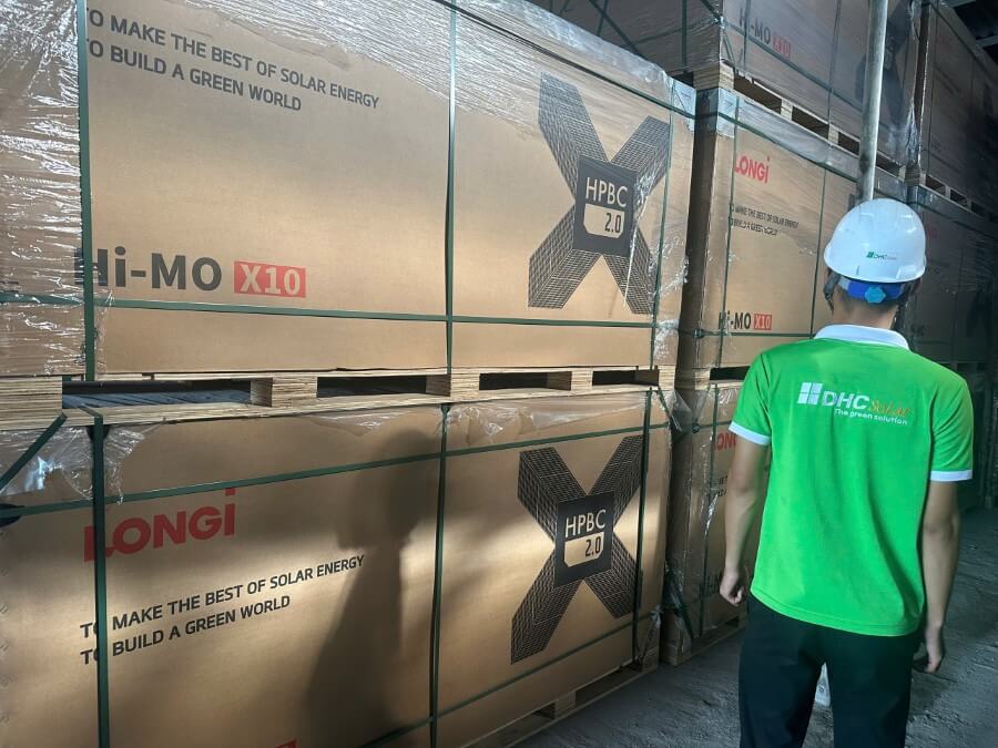 Tấm pin năng lượng mặt trời LONGi Solar